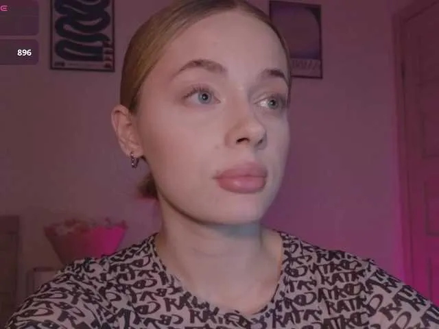 Live sex webcam photo for mayshy #291040892