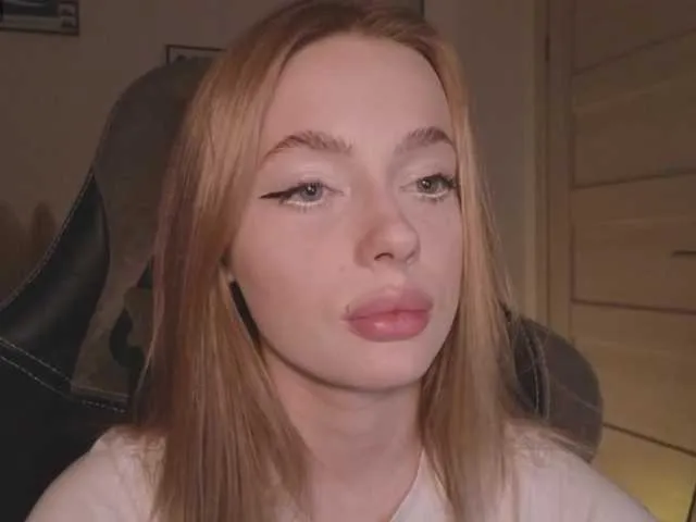 Live sex webcam photo for mayshy #291559442