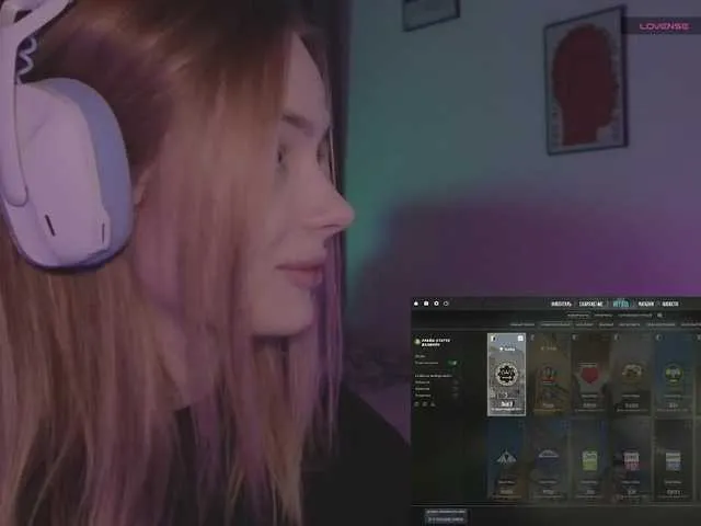 Live sex webcam photo for mayshy #291897321