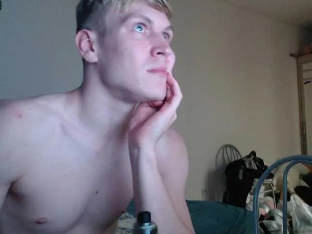 Live sex webcam photo for medaed #275703742