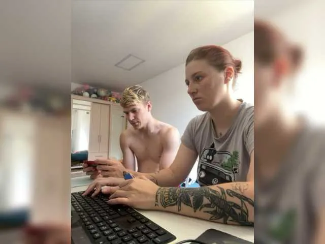 Live sex webcam photo for medaed #276100848