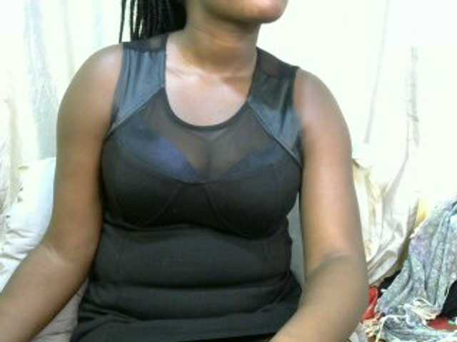 Live sex webcam photo for medinahswee #277632713