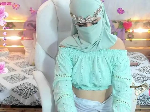 Live sex webcam photo for meenacute #274741974
