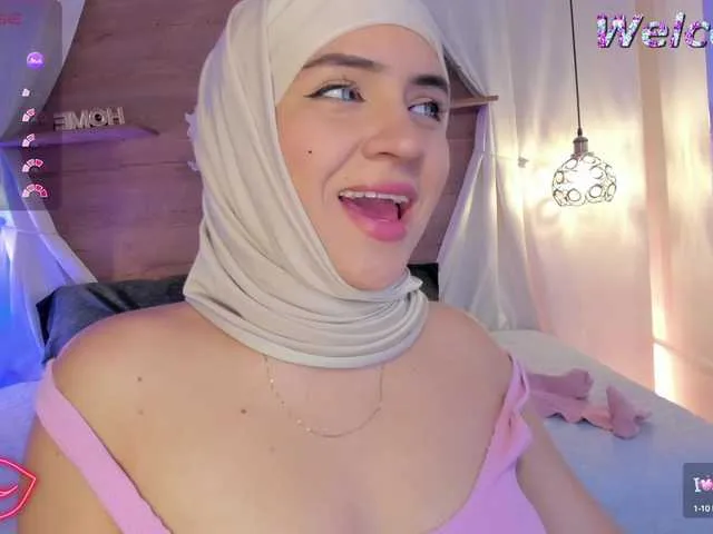 Live sex webcam photo for meenacute #290888541
