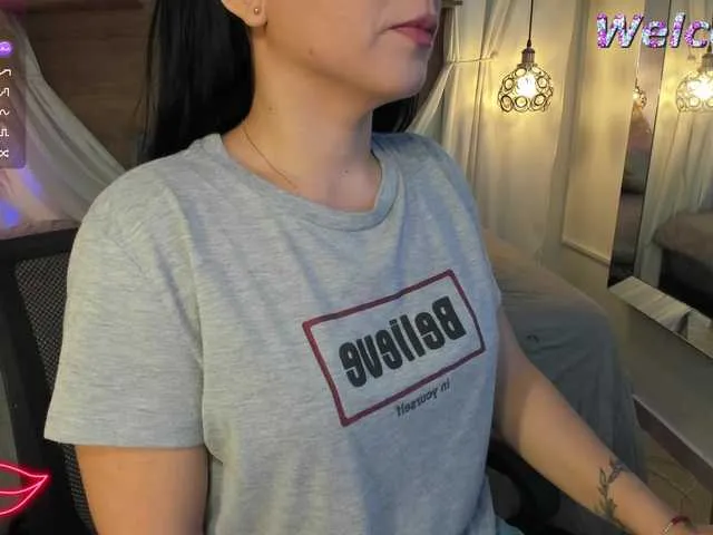 Live sex webcam photo for meenacute #291178445