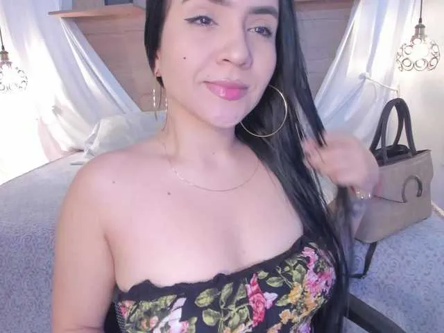 Live sex webcam photo for meenacute #291641213