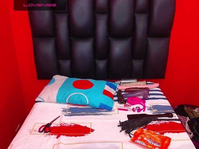 Live sex webcam photo for megan-lovitz #272357699