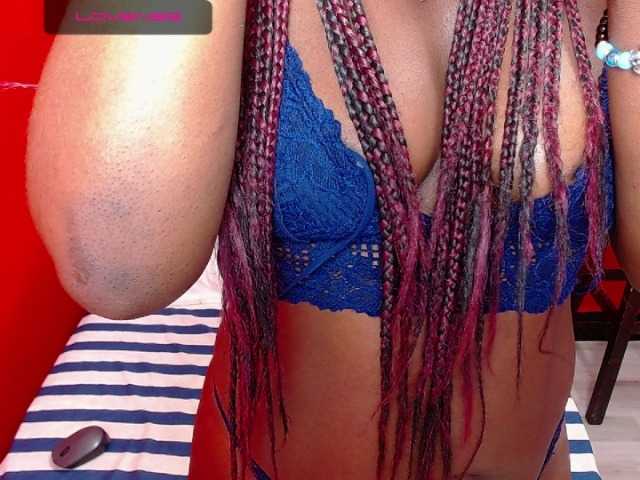 Live sex webcam photo for megan-lovitz #272539553