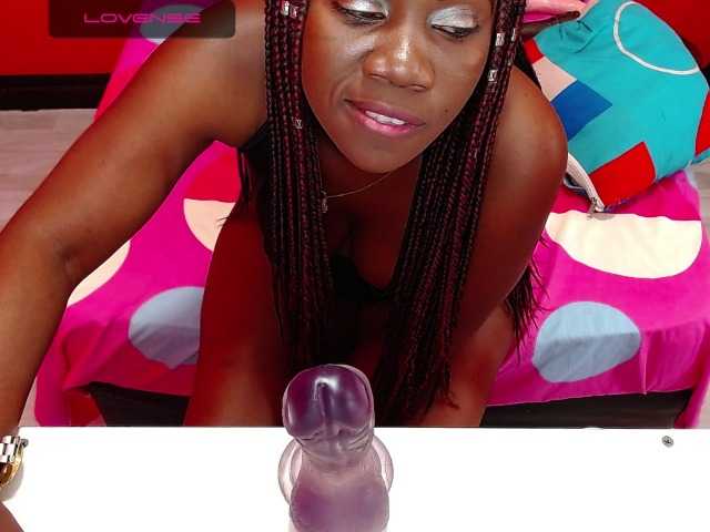 Live sex webcam photo for megan-lovitz #272736408