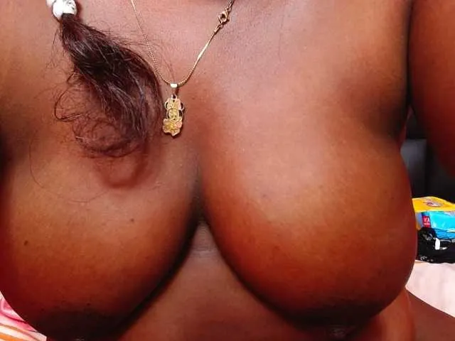 Live sex webcam photo for megan-lovitz #277896121