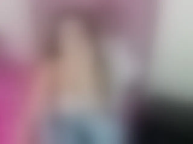 Live sex webcam photo for meganandjhon #293234597