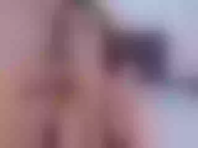Live sex webcam photo for meganandmax7 #275566593