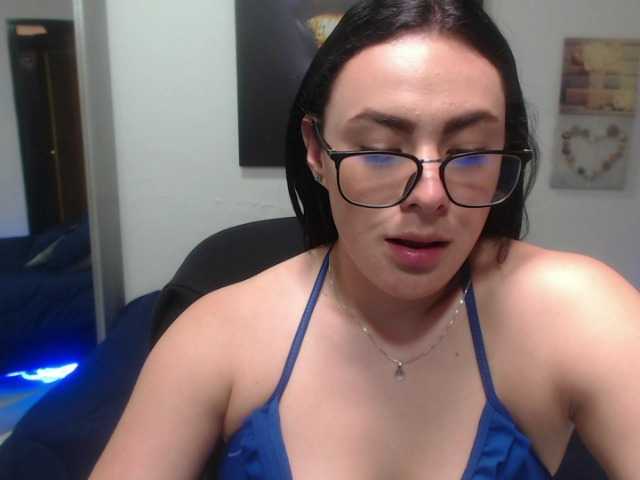 Live sex webcam photo for meganeiffel #273203737