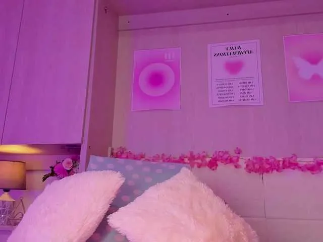 Live sex webcam photo for meganjenner #288884228