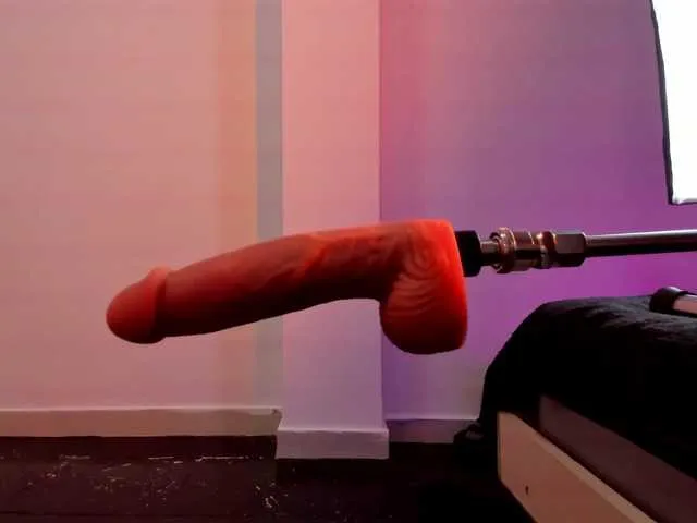 Live sex webcam photo for meganjenner #289538306