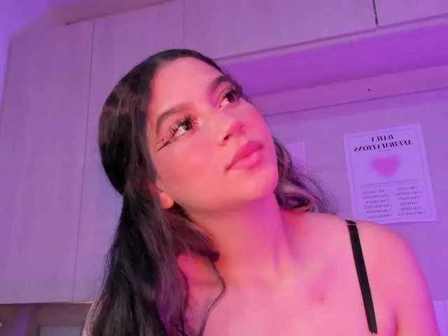 Live sex webcam photo for meganjenner #290142545