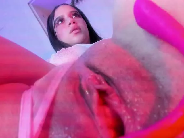 Live sex webcam photo for meganjenner #290327927