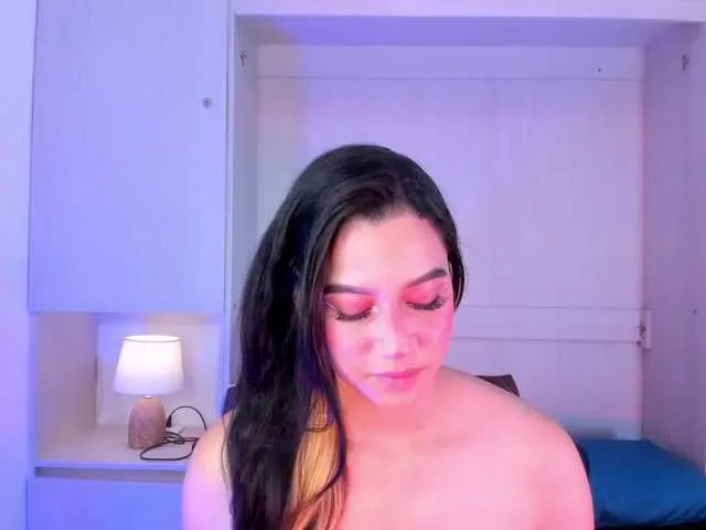 Live sex webcam photo for meganjenner #291075210