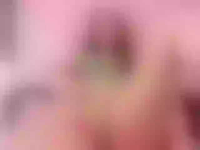 Live sex webcam photo for megankitty999 #276385383