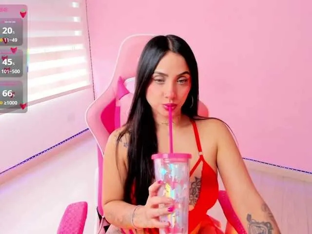 Live sex webcam photo for megankitty999 #291308709