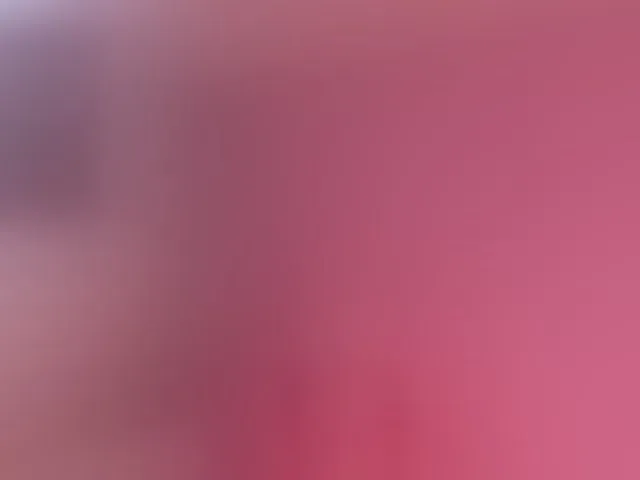 Live sex webcam photo for megankitty999 #292344806