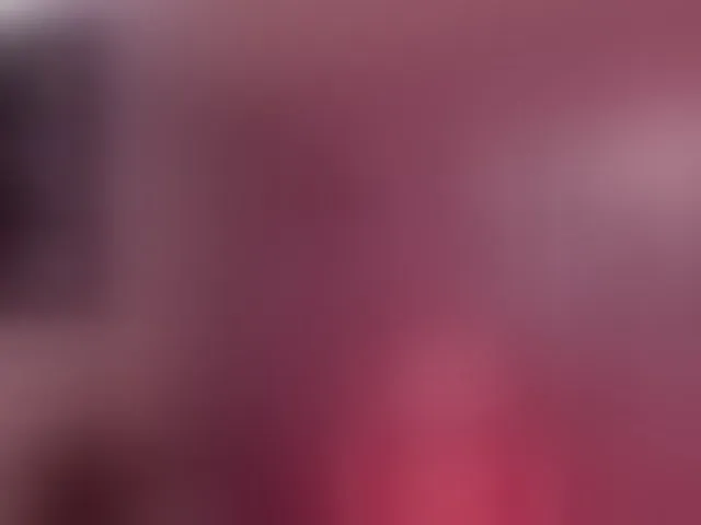 Live sex webcam photo for megankitty999 #292731287