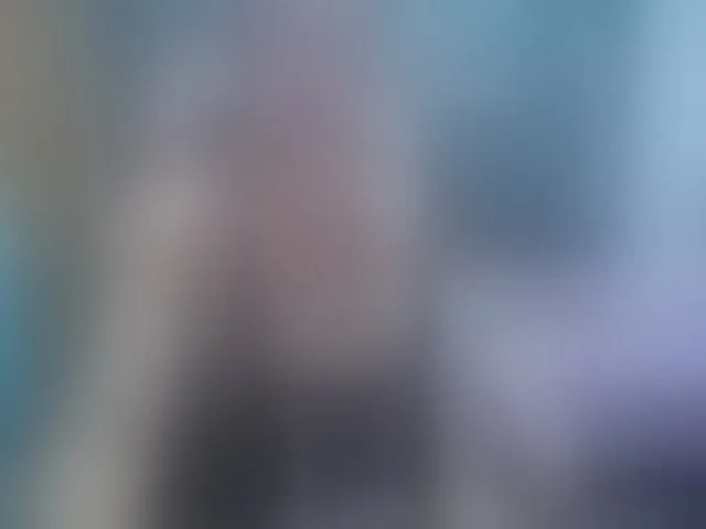Live sex webcam photo for meganmilf2 #293537860