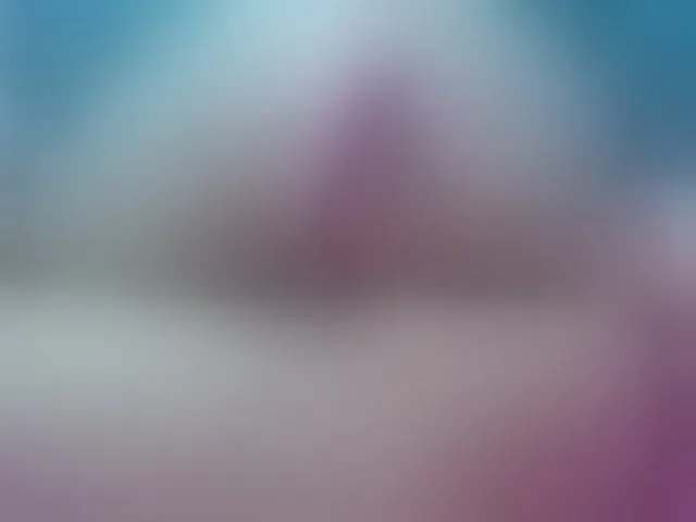 Live sex webcam photo for meganmilf2 #293623179