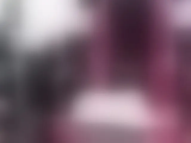 Live sex webcam photo for meganmilf2 #294031706