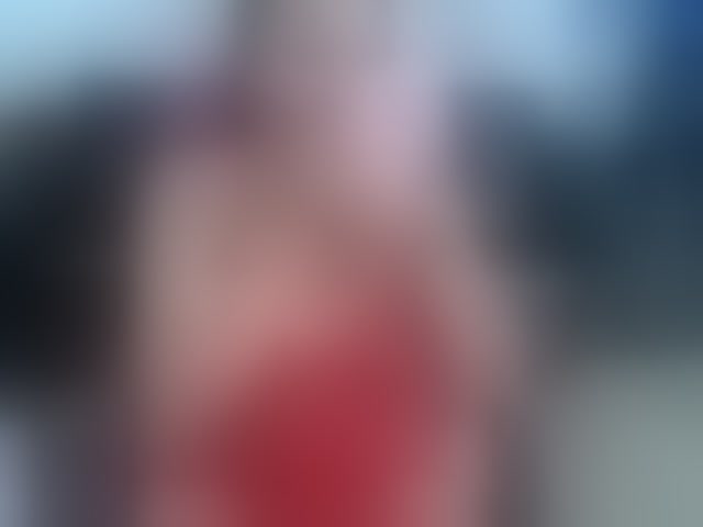 Live sex webcam photo for meganmilf2 #294304473