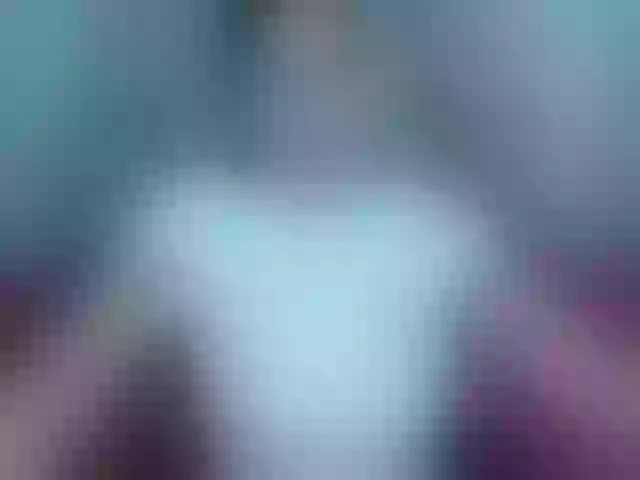 Live sex webcam photo for megann89 #273602378