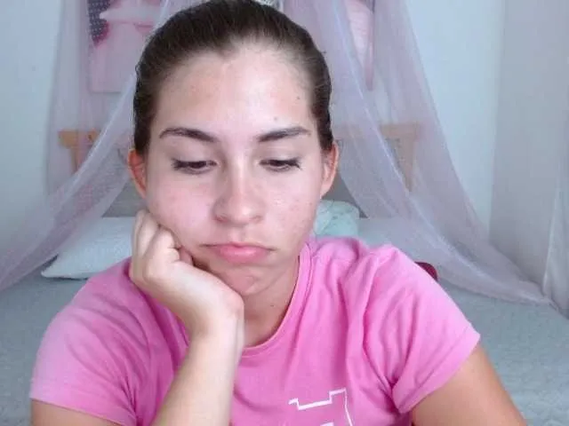 Live sex webcam photo for megann89 #274004642