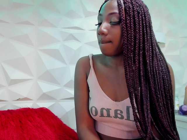 Live sex webcam photo for meganxxrosse #272979345