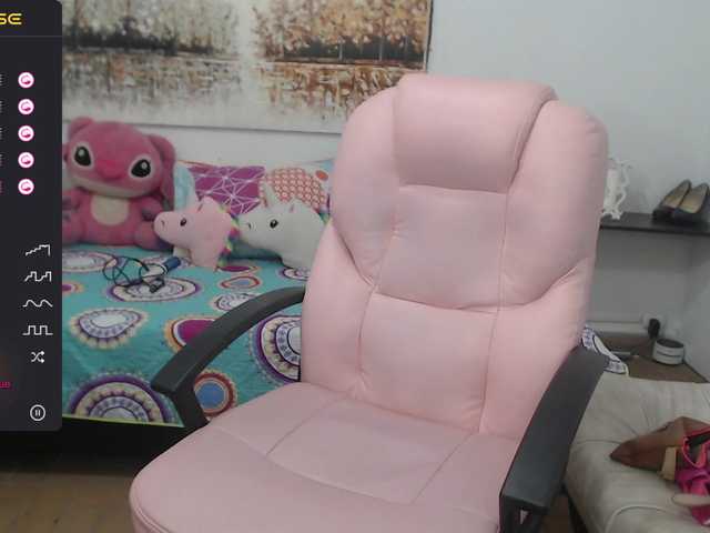 Live sex webcam photo for meggan-fox #276490356