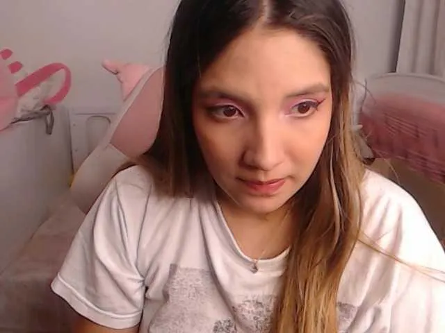 Live sex webcam photo for melany-suggar #277051872