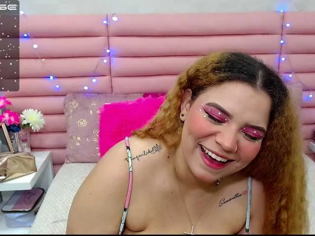 Live sex webcam photo for melanybusty #275611342