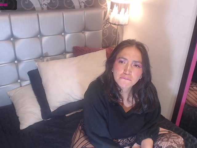 Live sex webcam photo for melanydaviis #272669189