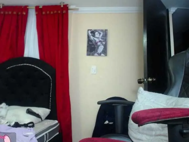 Live sex webcam photo for melanyissabel #276418868