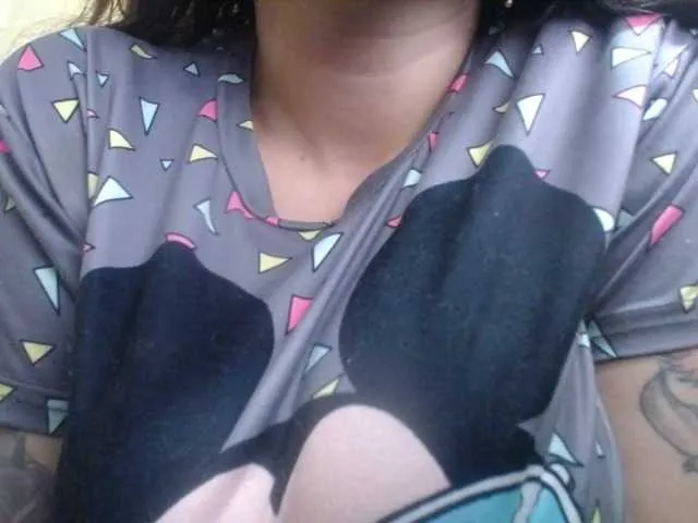 Live sex webcam photo for melanyissabel #290704370