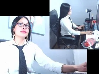 Live sex webcam photo for MelanyLove #193353033