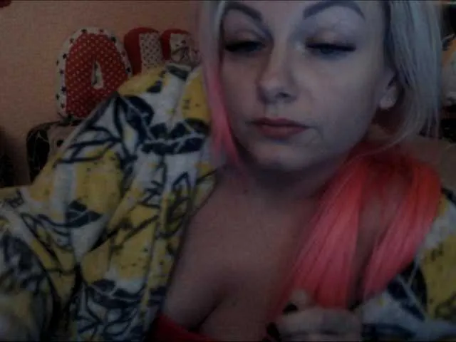 Live sex webcam photo for melek-7250 #271862112