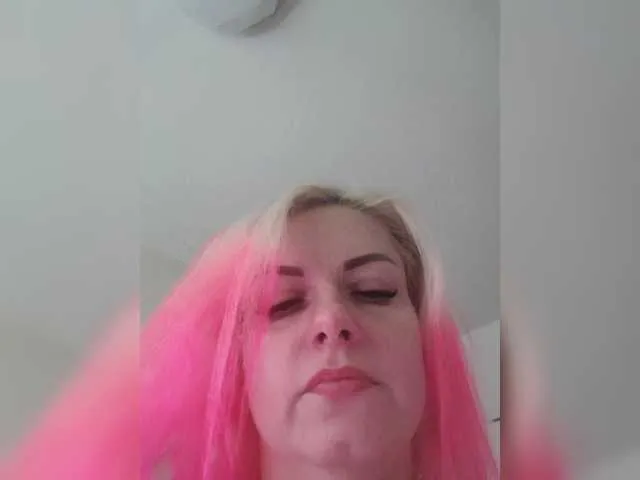 Live sex webcam photo for melek-7250 #272386321