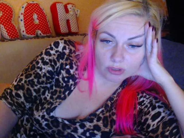 Live sex webcam photo for melek-7250 #272457391