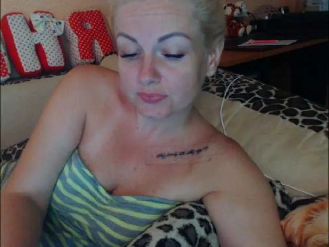 Live sex webcam photo for melek-7250 #274090749