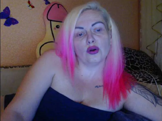 Live sex webcam photo for melek-7250 #275526722