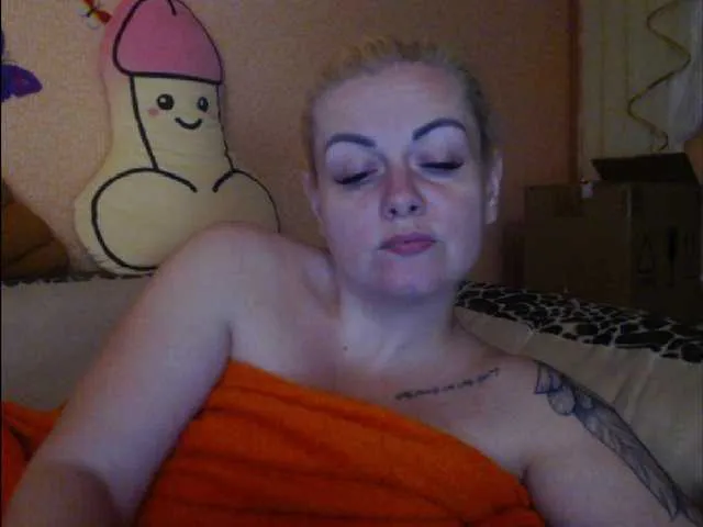 Live sex webcam photo for melek-7250 #275917999