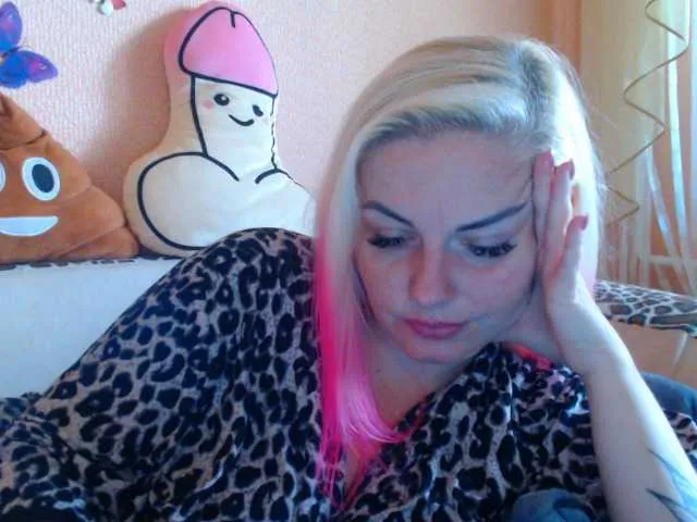 Live sex webcam photo for melek-7250 #276398016