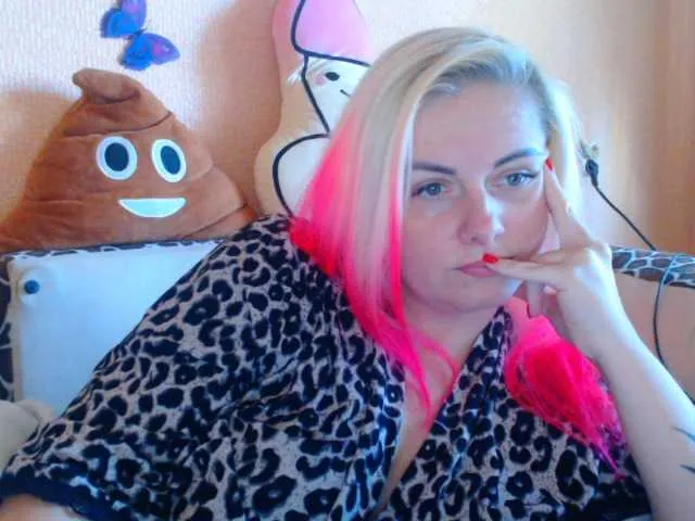 Live sex webcam photo for melek-7250 #276467220