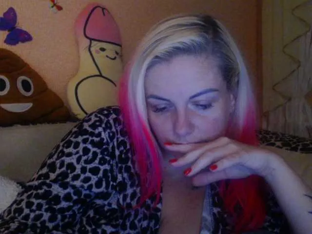 Live sex webcam photo for melek-7250 #276476592