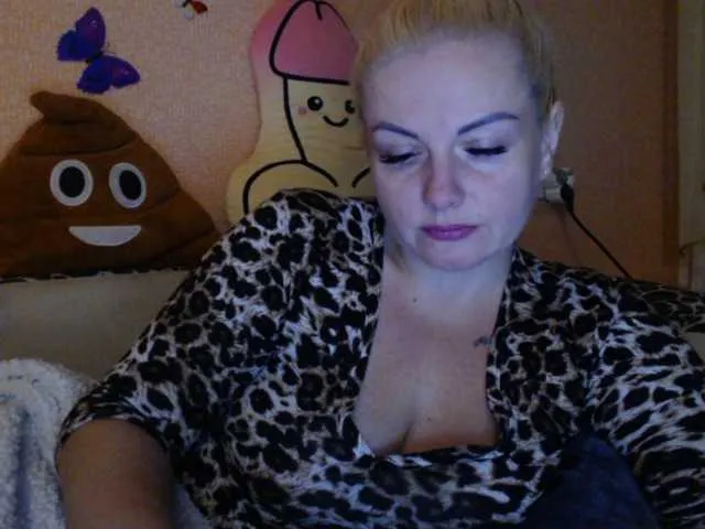 Live sex webcam photo for melek-7250 #276531320